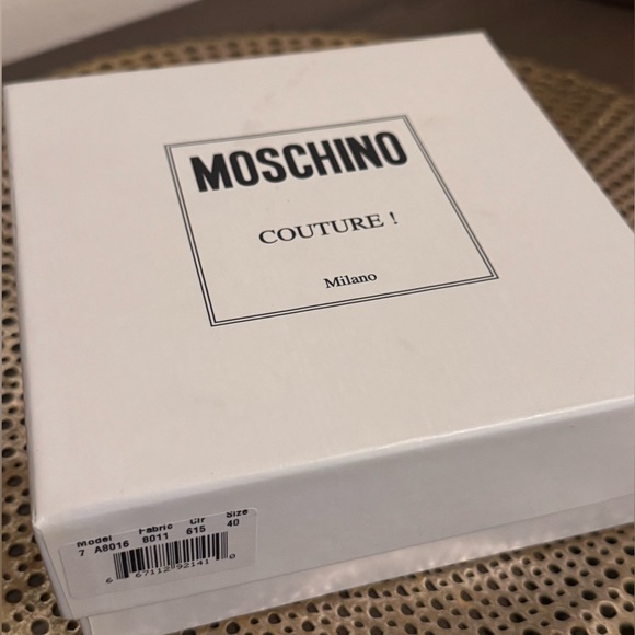 Moschino Women’s Logo Leather Buckle Belt- Gold - Picture 3 of 3